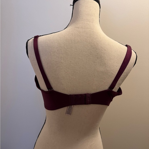 Brand New Victoria’s Secret Women's Burgundy Bra - Picture 3 of 4